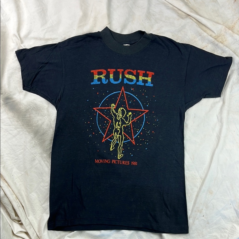 True Vintage 1981 Single Stitch Rush Moving Pictures Concert T-Shirt Made in USA